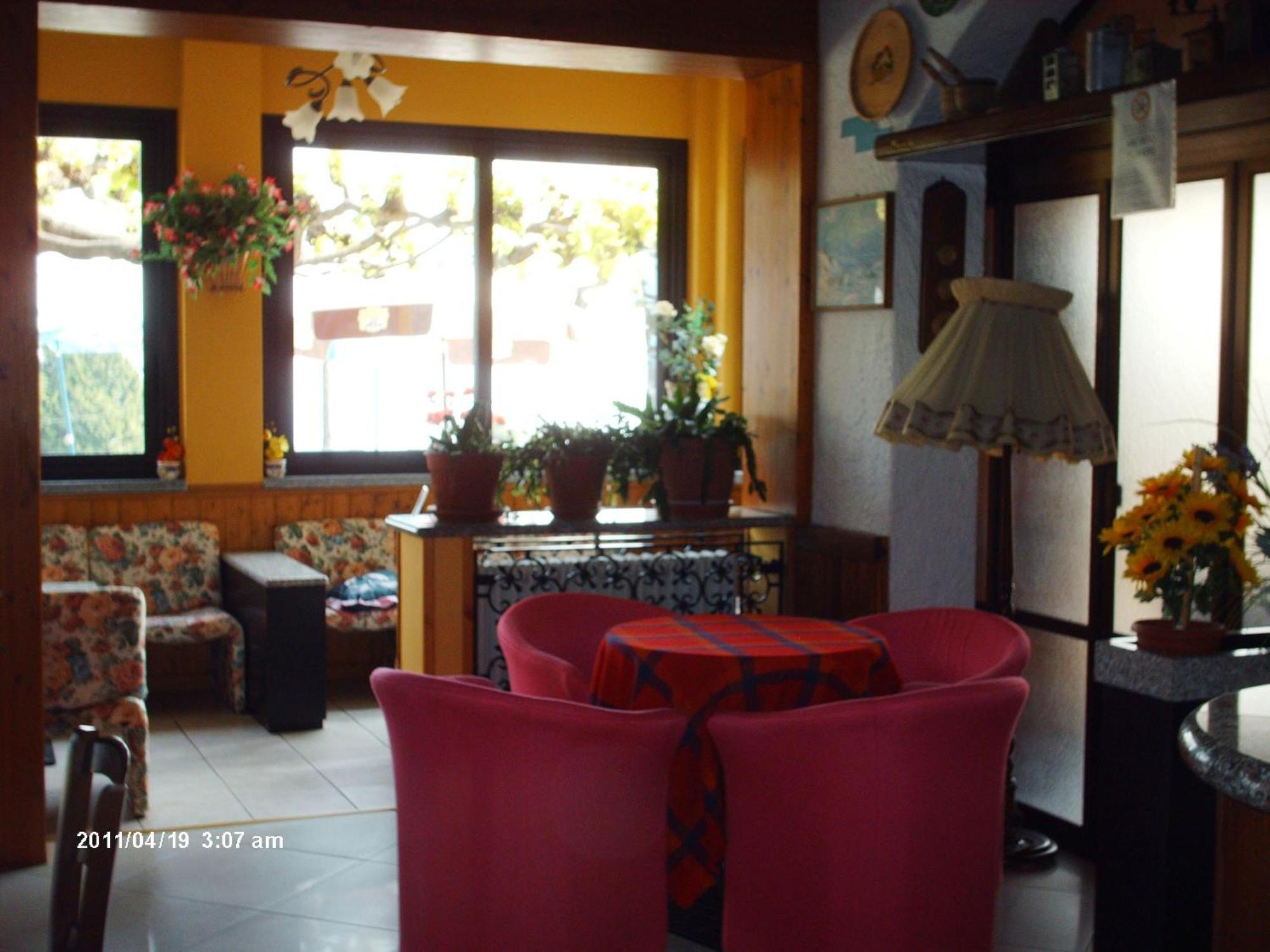Hotel La Capannina Massino Visconti Ngoại thất bức ảnh