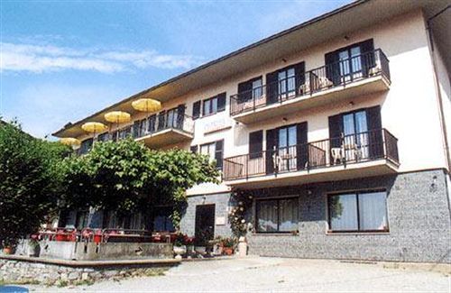 Hotel La Capannina Massino Visconti Ngoại thất bức ảnh